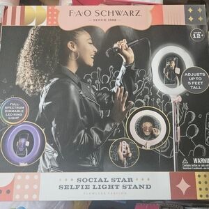 Brand new selfie live stand.